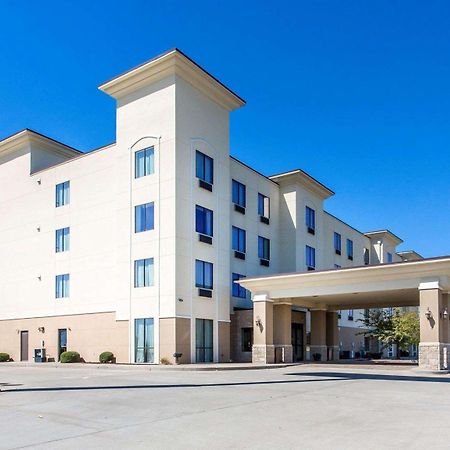 Comfort Inn & Suites Madisonville Exterior photo